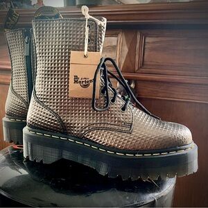 Dr. Martens Jadon textured brassy gray boots Rare NWO box Woman 10 Men 9